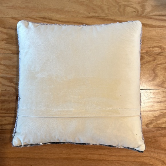 Hook and Loop Holiday Pillow - Picture 2 of 2